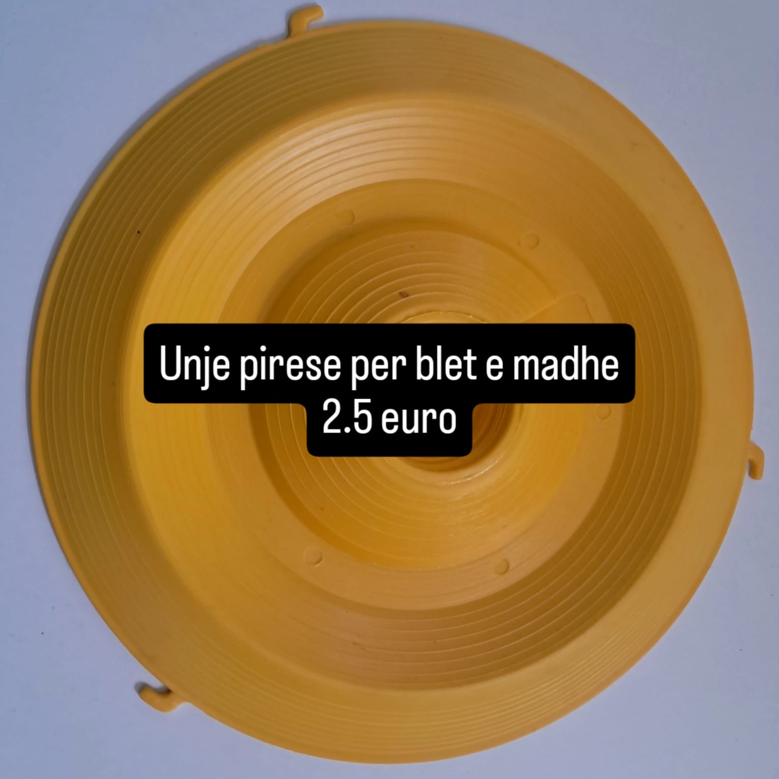 Unje pirese për blet e madhe